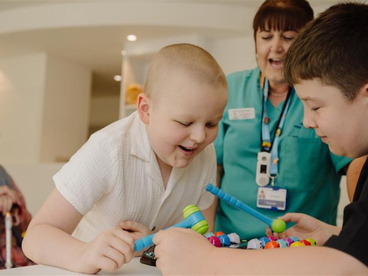 A child at Sheffield Children's Hospital with the Play Team